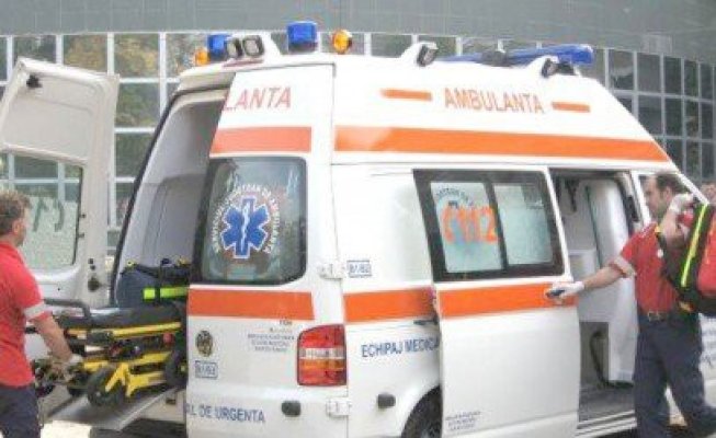 Caz şocant la Cernavodă: două persoane au fost prinse sub dărâmăturile unei şcoli dezafectate